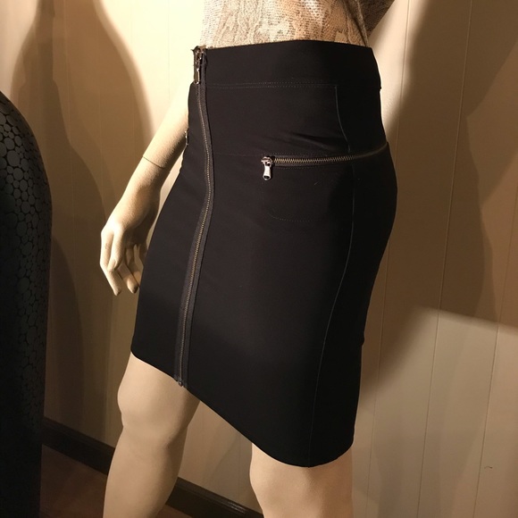 Marc by Marc Jacobs Mini Skirt - Picture 6 of 8